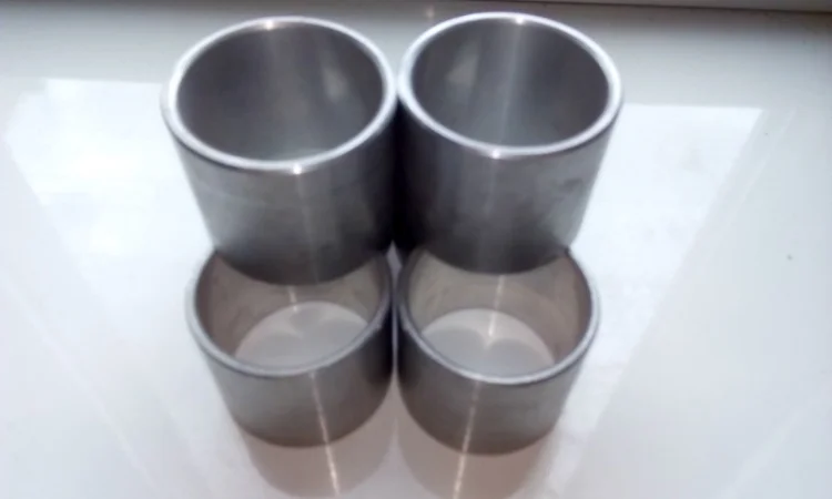 Втулка пальца шатуна в двигатель RABA MAN для Доминатора Dominator 108 Claas - фото № 1