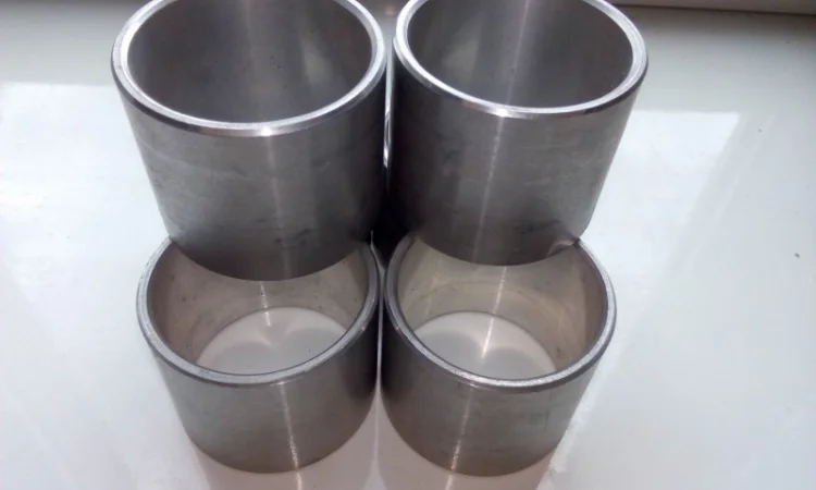 Втулка пальца шатуна в двигатель RABA MAN для Доминатора Dominator 108 Claas - фото № 2