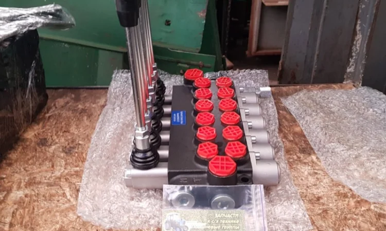 Гидрораспределитель Р40 6 ти секционный 40-50 л/мин - фото № 1