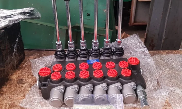 Гидрораспределитель Р40 6 ти секционный 40-50 л/мин - фото № 2