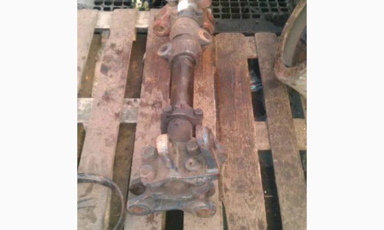 Винт центральный Т-150 - фото № 3