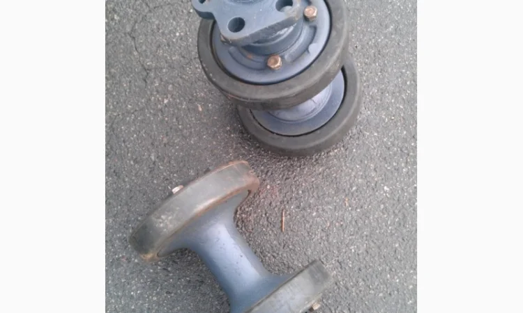 Ролик поддерживающий Т-150 - фото № 2