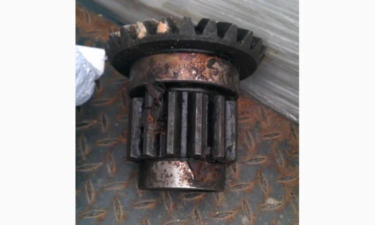 Шестерня задней полуоси ЮМЗ - фото № 1