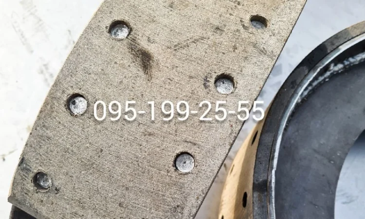 Гальмівна колодка 2ПТС-6; запчастини причепа 2ПТС-6 - фото № 1