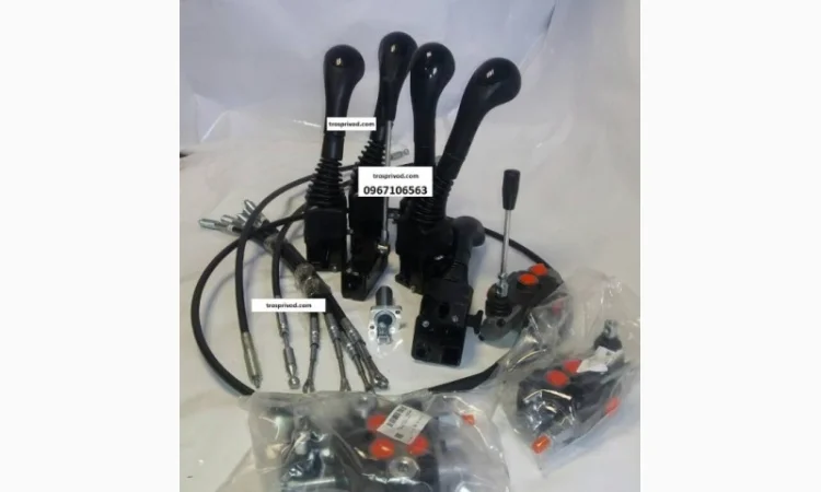 Трос джойстика управления гидрораспределителем - фото № 1