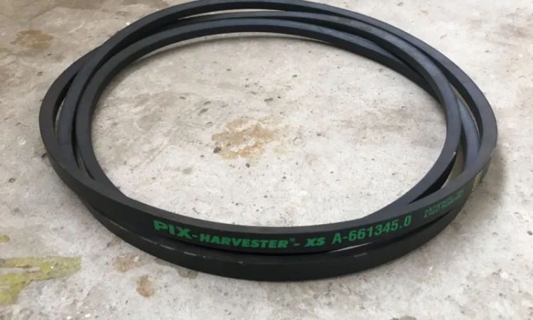 Ремни клиновые, ходовые, вариаторные для автомобилей - фото № 4