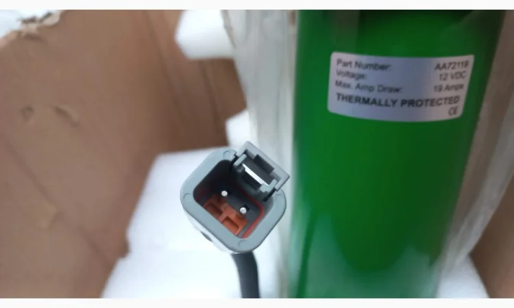 Компресор повітряний John Deere AA72119 ОРИГІНАЛ - фото № 1