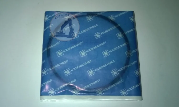 Запчасти Дойц 1013 /Deutz 1013 для двигателей спец и с/х. техники - фото № 1