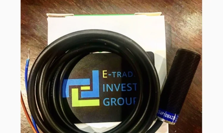 Датчик приближения Schneider Electric XS4P18MA230 - фото № 2