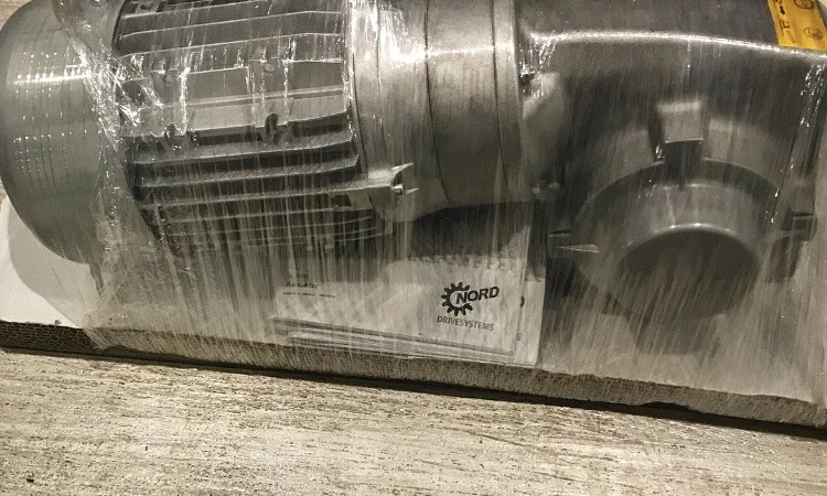 Редукторный двигатель NORD DRIVESYSTEMS SK1SMI63AZ-IEC80-80LP/4 TF - фото № 2