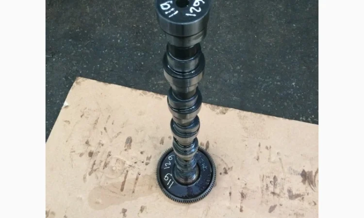 Распредвал к двигателю DEUTZ-FAHR 2013, б/у - фото № 1