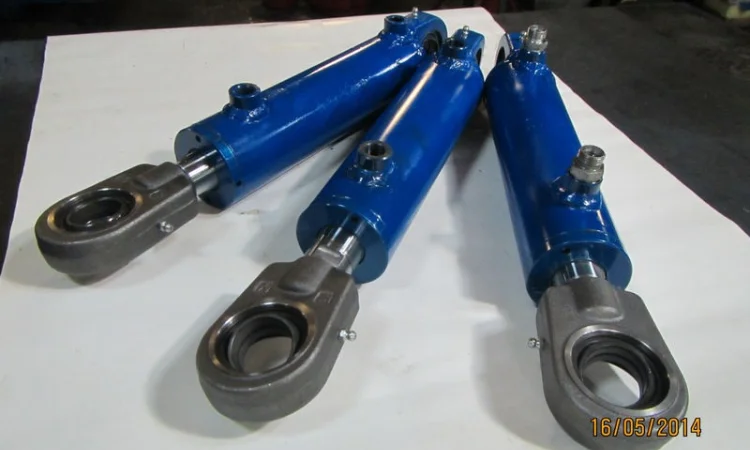 Гидроцилиндры экскаваторов - фото № 1