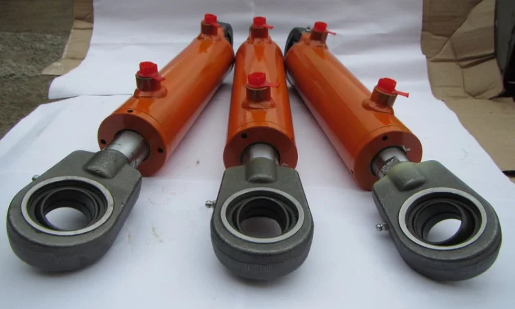 Лучшие гидроцилиндры Украины для спецтехники - фото № 3