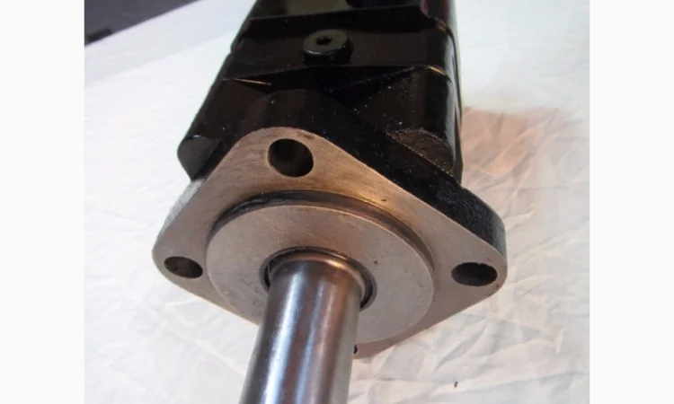 Гидромоторы героторные для комунальной, строительной и сельхозтехтехники OMS, OMM, OMR, OMV - фото № 2