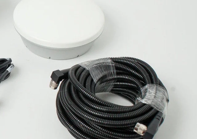 Антенный кабель TNC-TNC к системам параллельного вождения Trimble - фото № 2