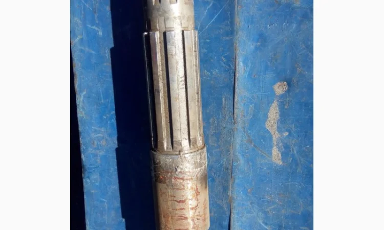 Вал поворота L=700 мм. 652Б.970.00.1. Большой выбор запчастей на ЭО-652, ЭО-4111, ЭО-4112 - фото № 1