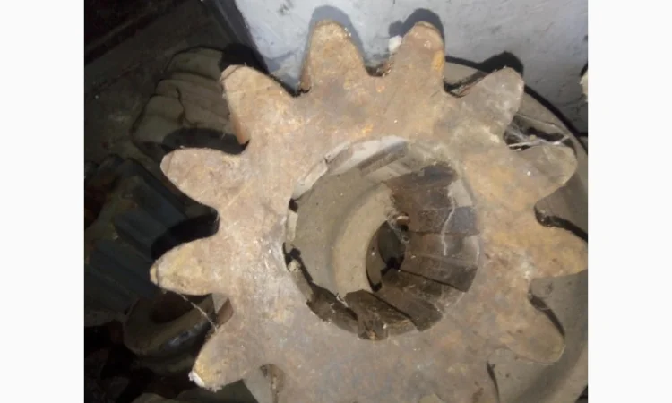 Шестерня поворота z-13, ЭО-652, ЭО-4111, ЭО-4112 - фото № 2