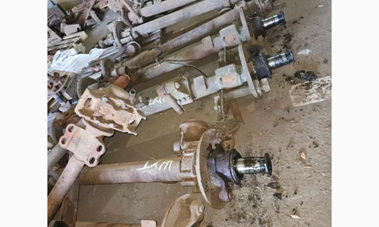 Ось ПТС-9 12 балансиры МЖТ-10 балка рессоры ступицы шины - фото № 3