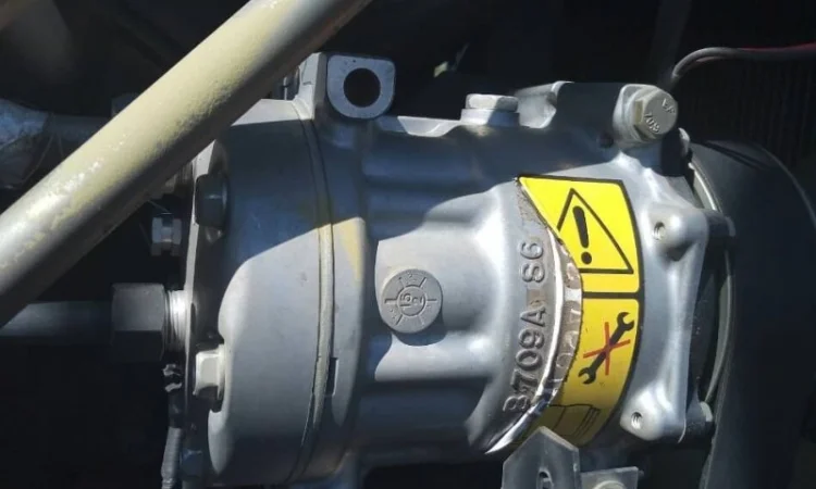 Компрессор кондиционера Case, New Holland 119mm. 8pv. (87300121, 87709773, 87300121) - фото № 1