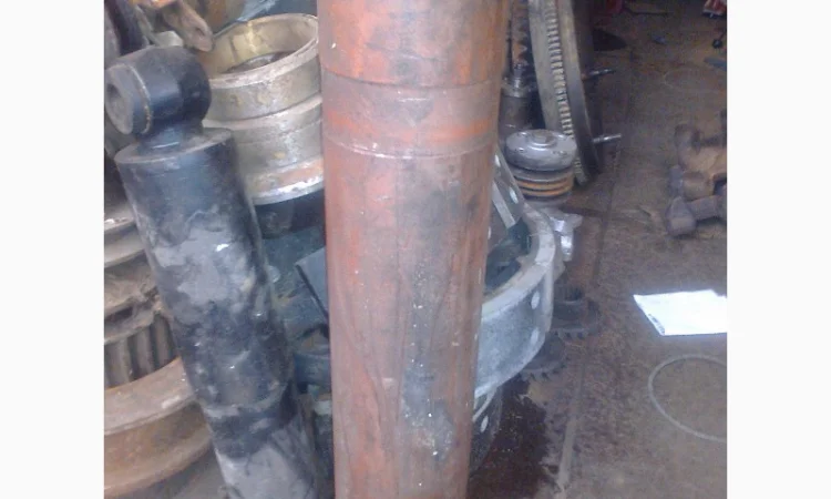 Гидроцилиндр прицепа 1птс-9 (56/75/95-1350) - фото № 1