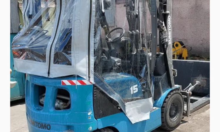 Кабина погрузчика - фото № 8