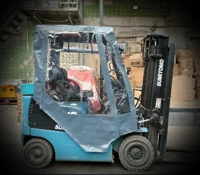 Кабина погрузчика - фото № 3