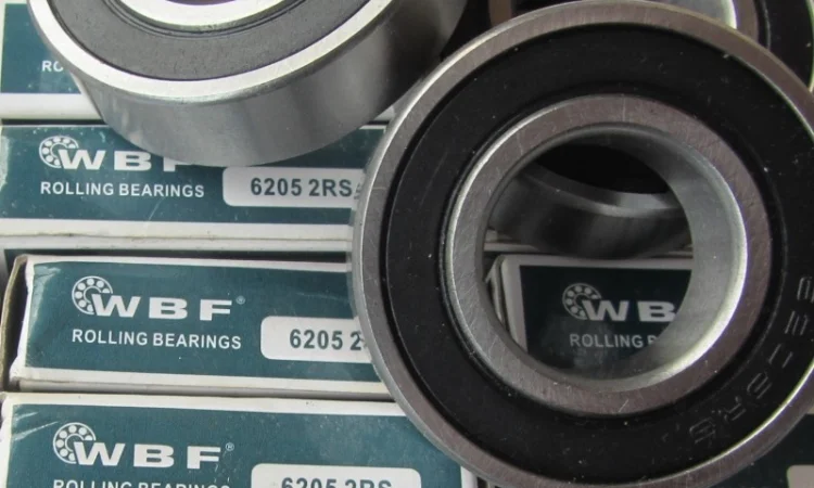 205 Шариковый радиальный подшипник - фото № 1