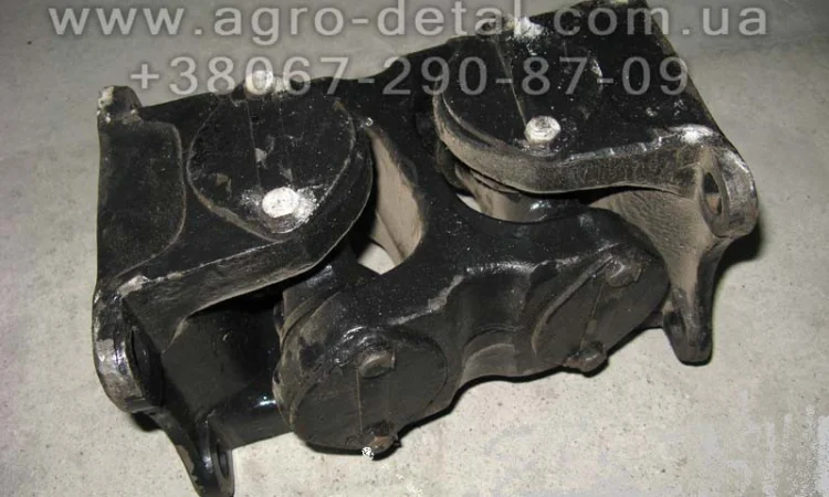 Вал карданный 701.22.08.000-2 коробки передач КПП трактора Кировец К-701 - фото № 1