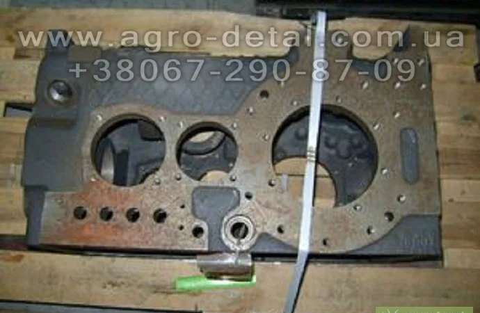 Картер 25Ф.37.101 ( корпус коробки перемены передач  КПП ) колесного трактора Т 25Ф,Т25ФМ, - фото № 1