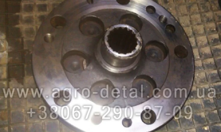Фланец 170.21.016-1 с подшипником, муфты главного сцепления колесного трактора ХТЗ-16131, - фото № 1