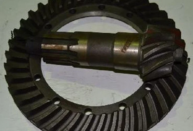 Шестерня главной пары ОДМ с  шестерней ведущей 695Н.38.103 Z=12 и шестерней ведомой 695Н.3 - фото № 1