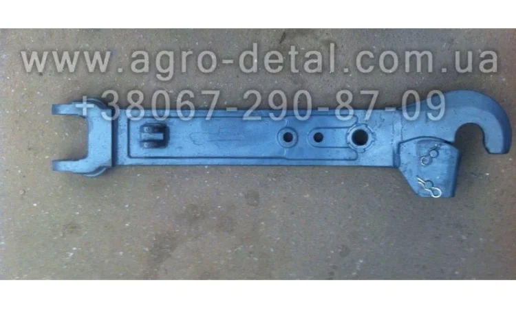 Тяга 17222.56.025-1 правая ( лыжа ) крюковой  задней навески трактора Х Т З 17222 ,Х Т З-1 - фото № 1