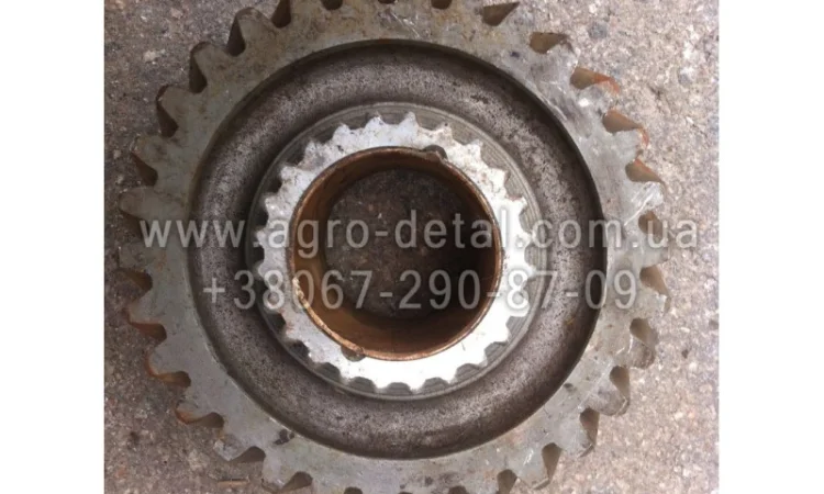 Шестерня ведущая цилиндрическая со втулкой 133-2502109 автомобиля ЗИЛ-133ГЯ - фото № 1