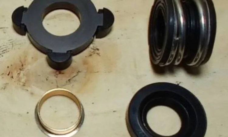 Ремкомплект (ущільнення) насосу внутрішнього контуру, двигуни 1д6, 3д6, 1д6, 1д12 - фото № 1