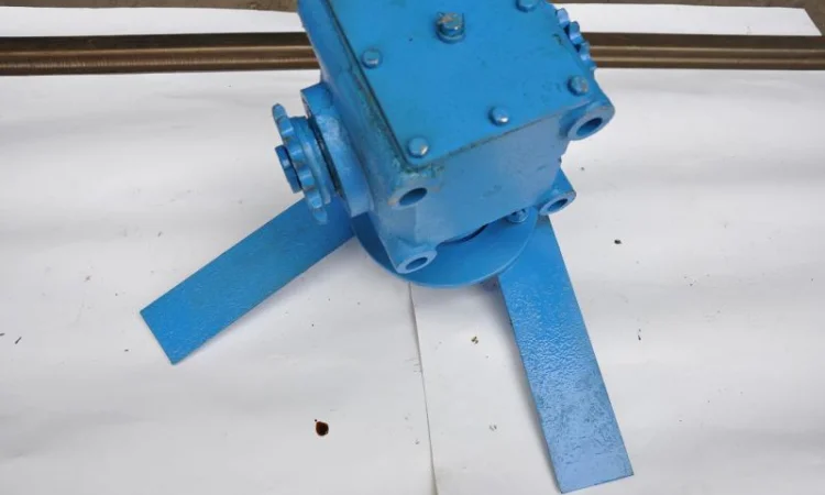 Редуктор измельчитель кукурузной жатки КМС 19000 - фото № 1