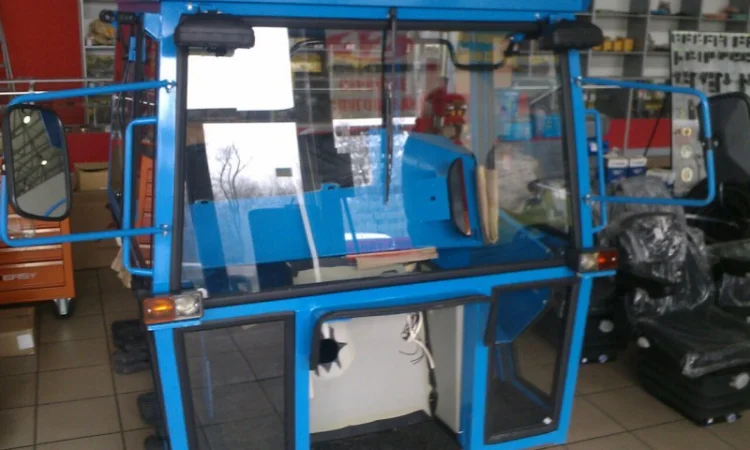 Кабина для тракторов МТЗ - фото № 1