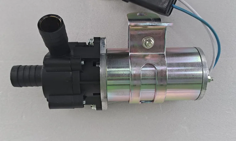 Електронасос (помпа) 24В до передпускового пiдiгрiвача - фото № 3