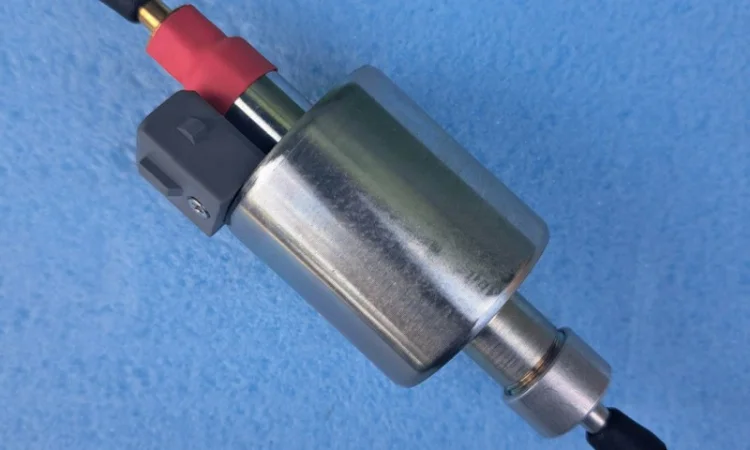 Паливний насос (Планар2Д, Бинар, и др.(4, 4мл100) 12В) (Аналог) - фото № 1