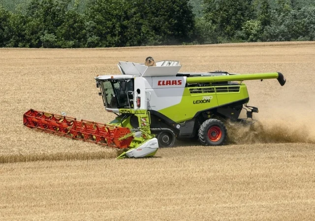 Запчастини до техніки Claas Lexion - фото № 1