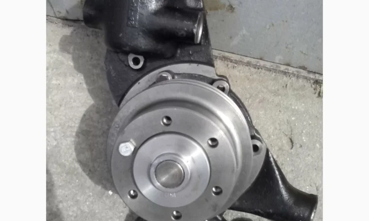 Водяной насос,  помпа для двигателей Андория 6ст 107,  4 c90,  SW400,  SW680 - фото № 1