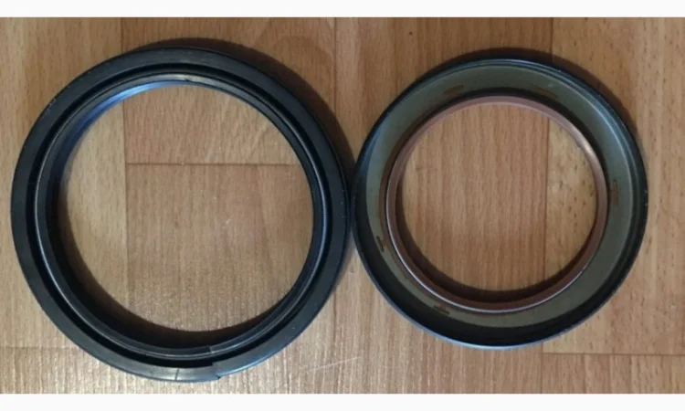 Сальники коленвала двигателя Андория 6ст107, SW400, SW266 - фото № 1