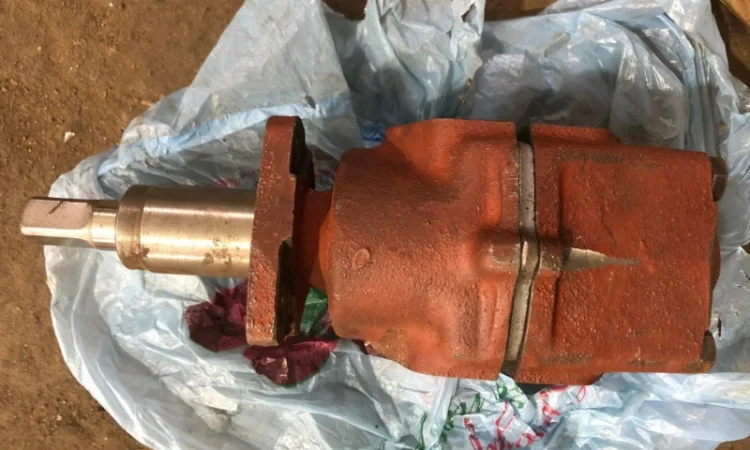 Новый масляный насос двигателя Андория SW 400 - фото № 2