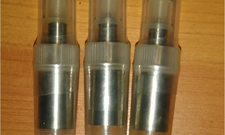 Распылители D1LMK 140W2 двигателя Андория 6ст107 - фото № 1