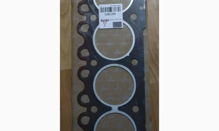 Прокладка ГБЦ двигателя Дойц Deutz F4L 1011 на три метки - фото № 1