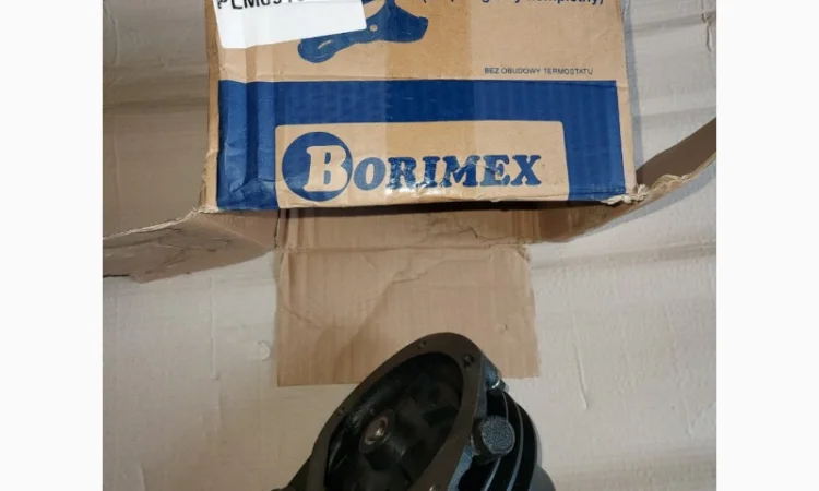 Водяной насос, помпа двигателя Mielec SW 680 погрузчика L-34 - фото № 3