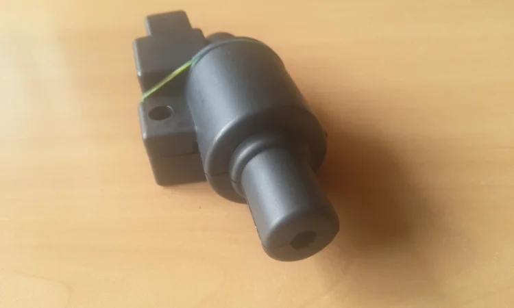 Захисний чохол-кронштейн для паливного насоса автономного обігрівача - фото № 4