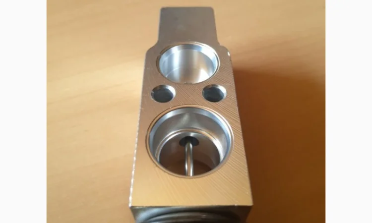 Клапан ТРВ кондиціонера - TOYOTA, LEXUS (260944) - фото № 3