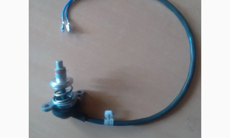 Оригінальний Датчик перегріву Eberspacher Hydronic D9/D10 - фото № 1