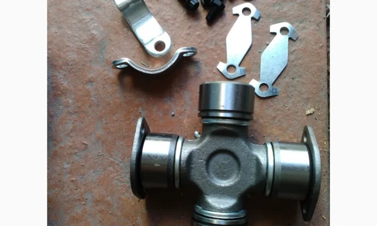 Продам новую крестовину 00107232 с крепежами, номер по DANA SPICER - 5-674X - фото № 1