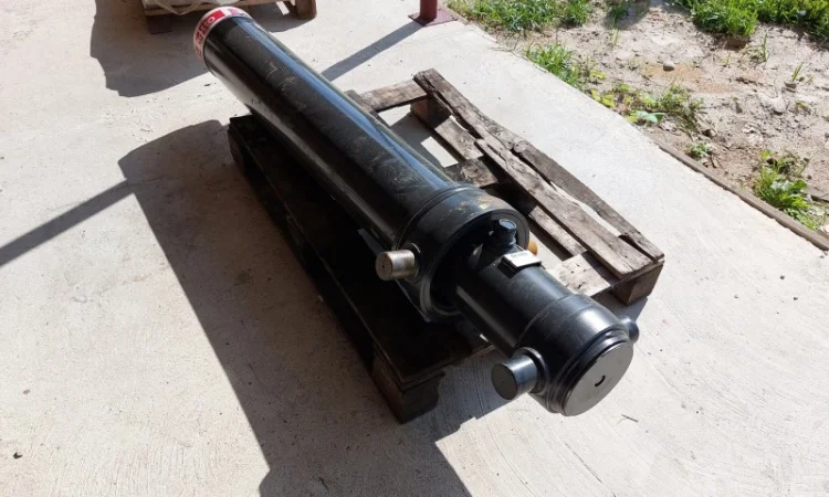 Шток гідроциліндр Binotto 7m на полуприцеп прицеп самосвал - фото № 3